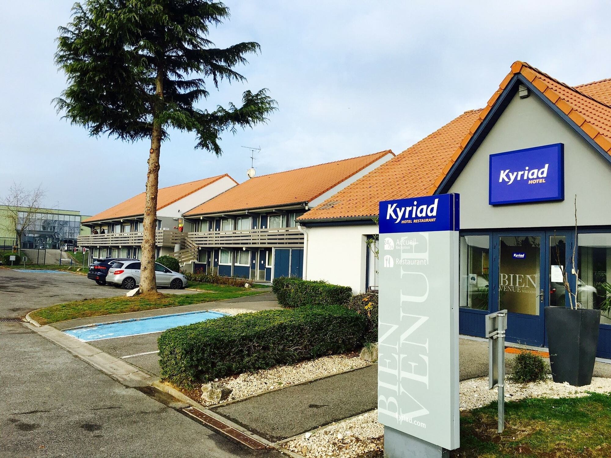 Hotel Restaurant Kyriad De Peronne מראה חיצוני תמונה